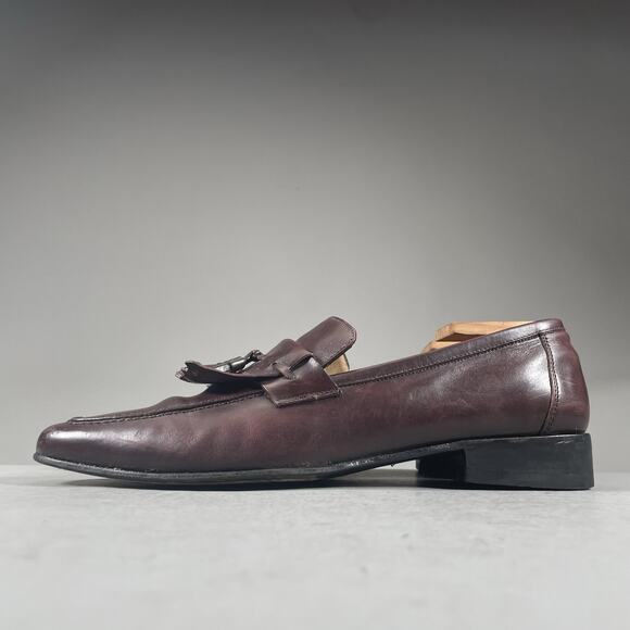 Salvatore Ferragamo Men’s 9 D Slip On Burgundy Kiltie Apron Toe Tasseled Loafers - Picture 1 of 9